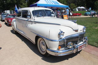  4-Door 轿车 1946-1949
